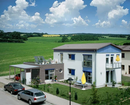 Wohnhaus mit Satteldach – Einfamilienhäuser